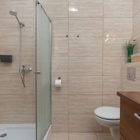 Nadmorski Z Dostepem Do Sauny W Jastrzebiej Gorze By Renters Appartement Jastrzębia Góra