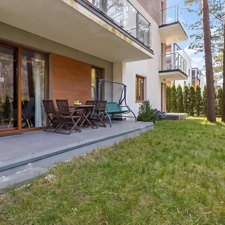 Lejlighed Nadmorski Z Dostepem Do Sauny W Jastrzebiej Gorze By Renters Jastrzębia Góra